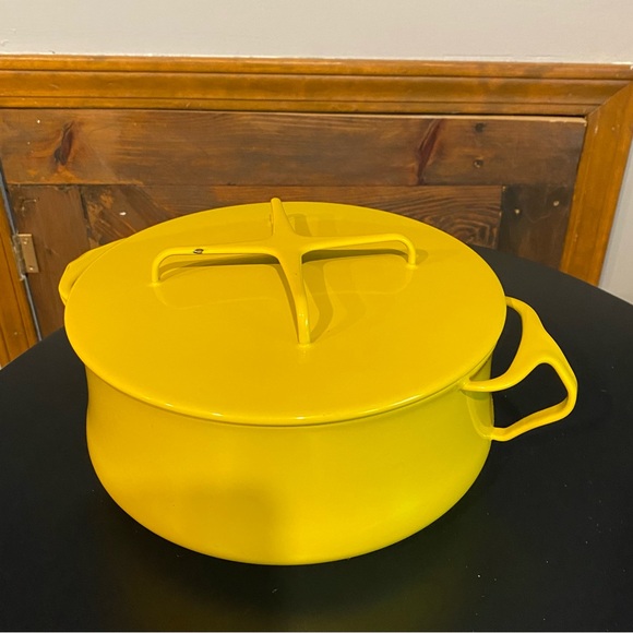 Dansk Kobenstyle Yellow
Enamel W/ Lid 3 Qt IHQ France - Picture 3 of 11